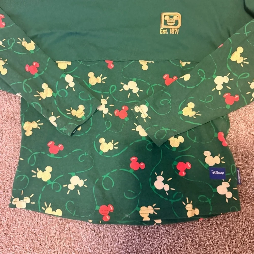 Disney Mickey holiday lights spirit Crewneck Jersey 2024 girls size large 11/12 - Picture 6 of 10